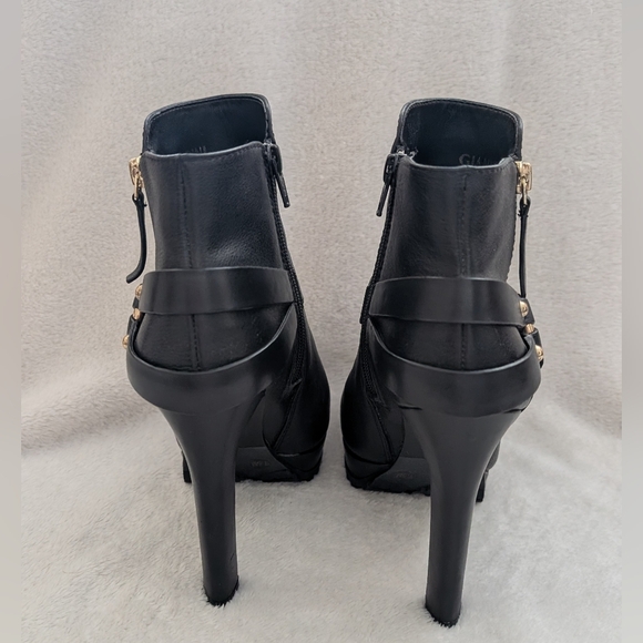 Gianni Bini New Black Leather High Heeled Ankle Boots with Gold Accents Sz 7.5M - Picture 4 of 8